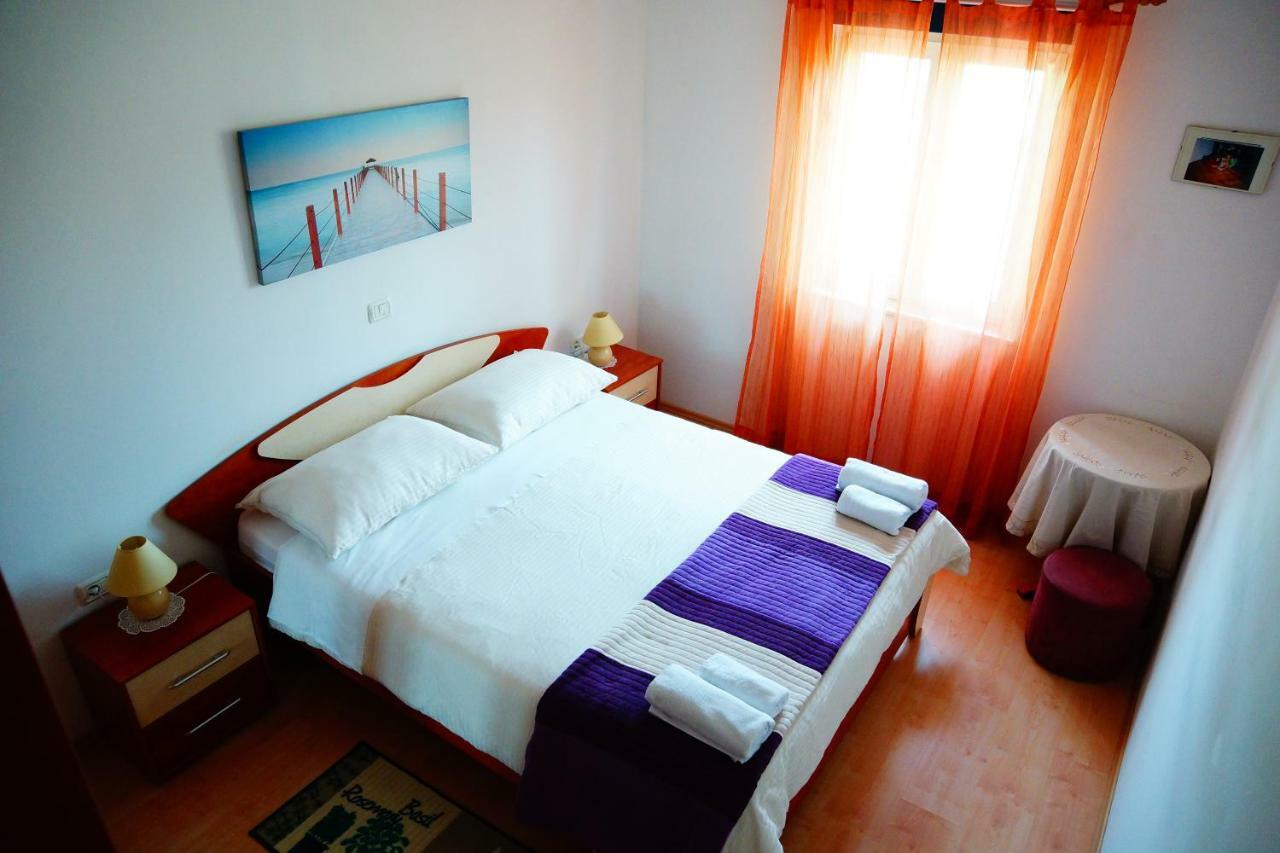 Holiday Home Bura Ρόβινι Εξωτερικό φωτογραφία