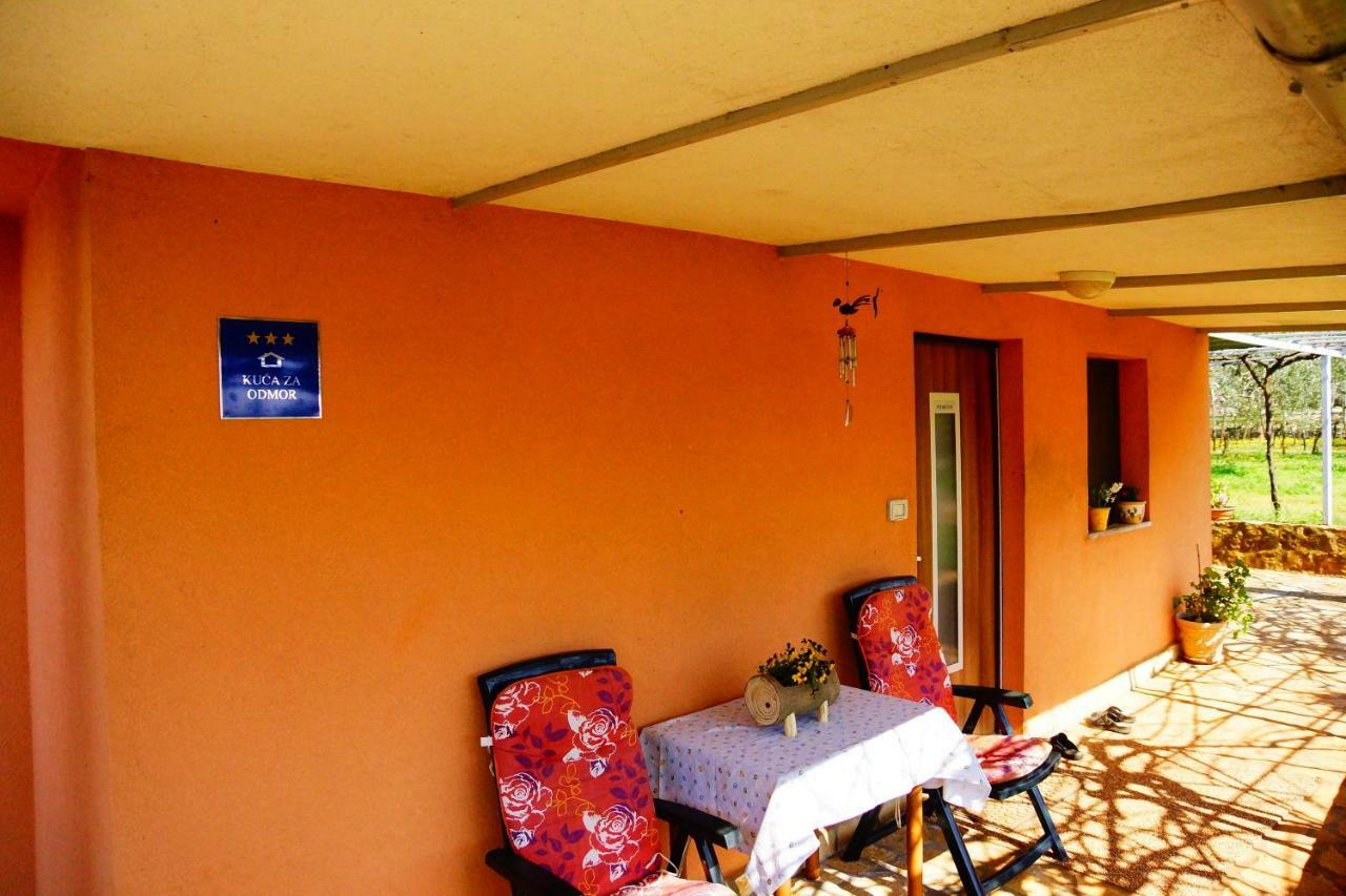 Holiday Home Bura Ρόβινι Εξωτερικό φωτογραφία