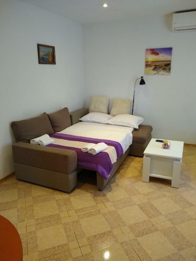 Holiday Home Bura Ρόβινι Εξωτερικό φωτογραφία